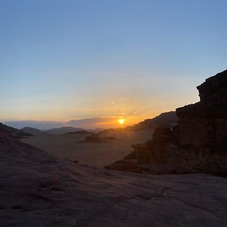 Wadirum Zeid Camp&Tours وادي رم المظهر الخارجي الصورة