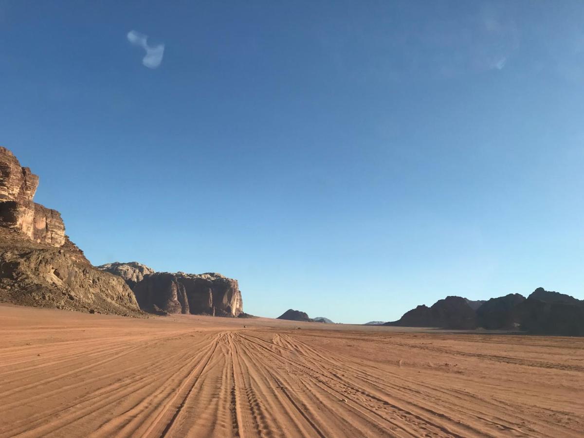 Wadirum Zeid Camp&Tours وادي رم المظهر الخارجي الصورة