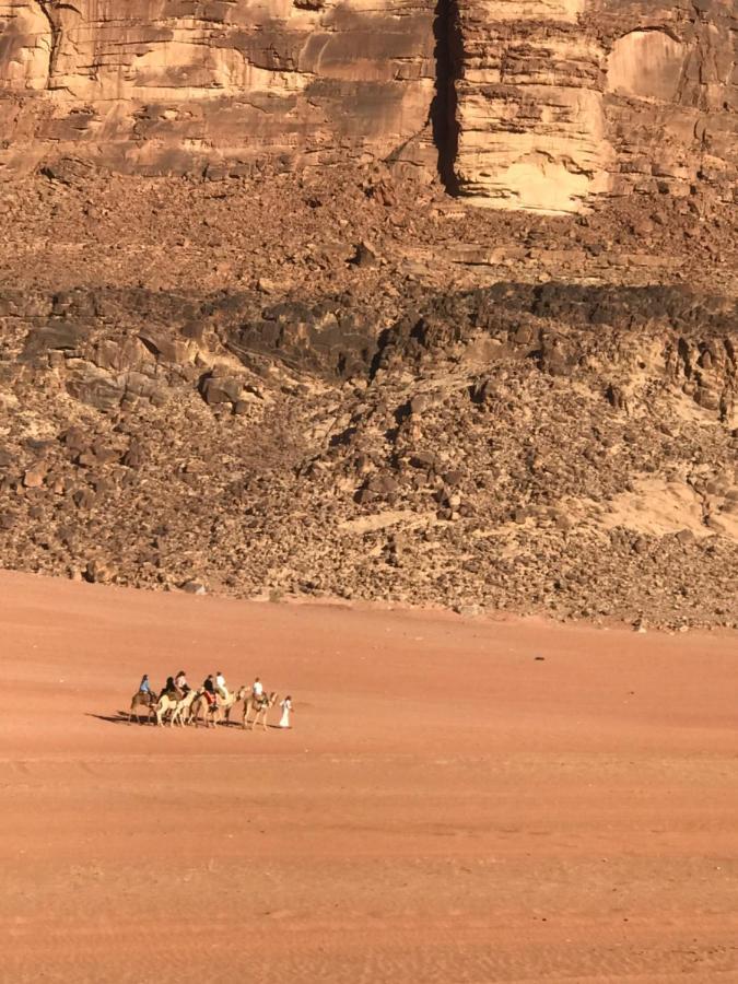 Wadirum Zeid Camp&Tours وادي رم المظهر الخارجي الصورة