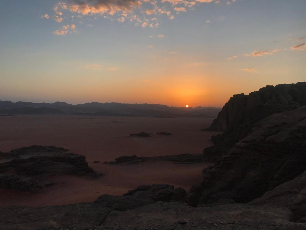 Wadirum Zeid Camp&Tours وادي رم المظهر الخارجي الصورة
